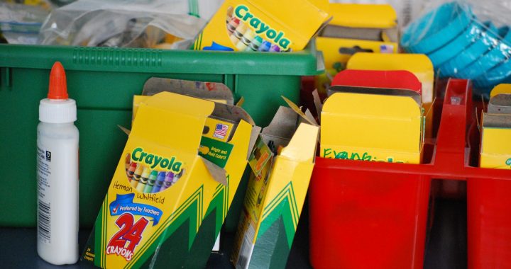 Sabías qué... Infonavit otorga descuentos en artículos escolares